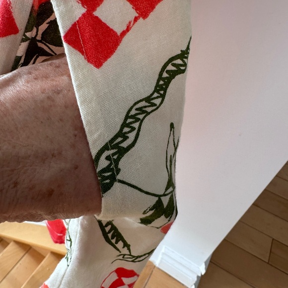 Asymmetrical Floral Print Dress - Picture 7 of 10